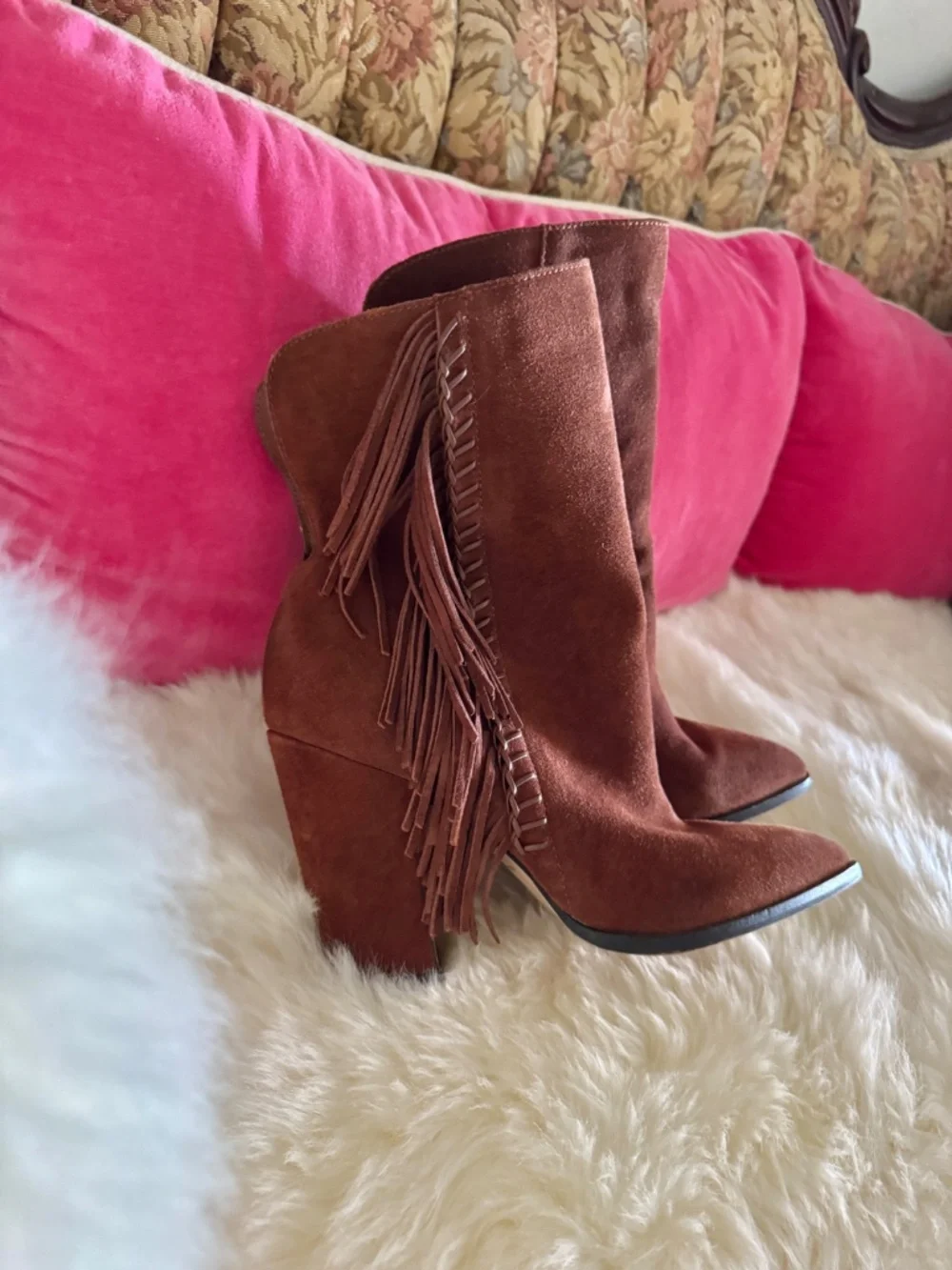 Dolce Vita Rust Brown Suede Fringe Boots pointy toe Western Chic heeled booties
